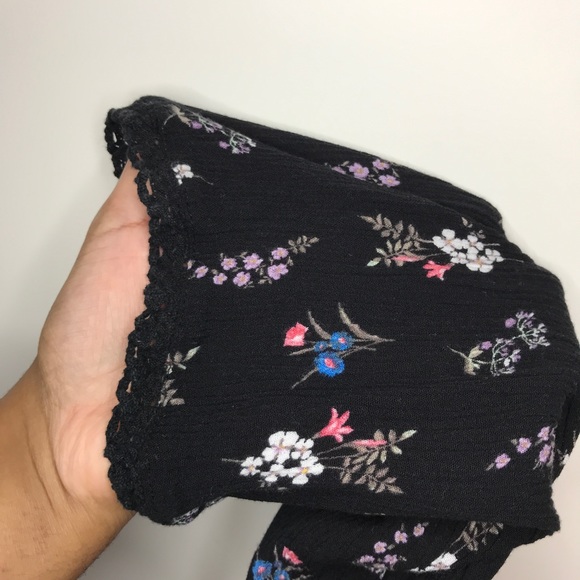 H&M Floral Trumpet Sleeve Dress - Picture 6 of 10